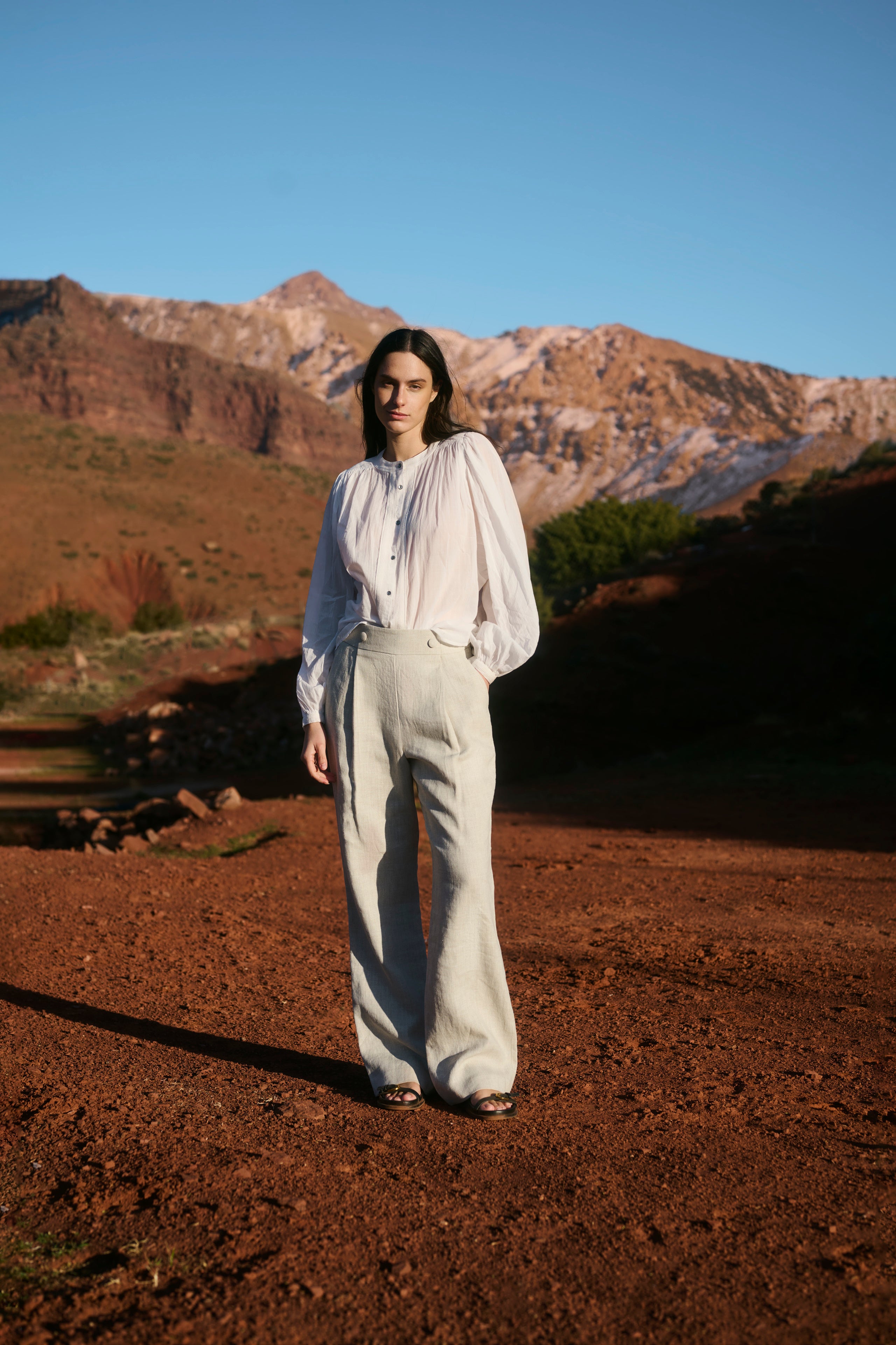 ILENE white long sleevs pleated blouse