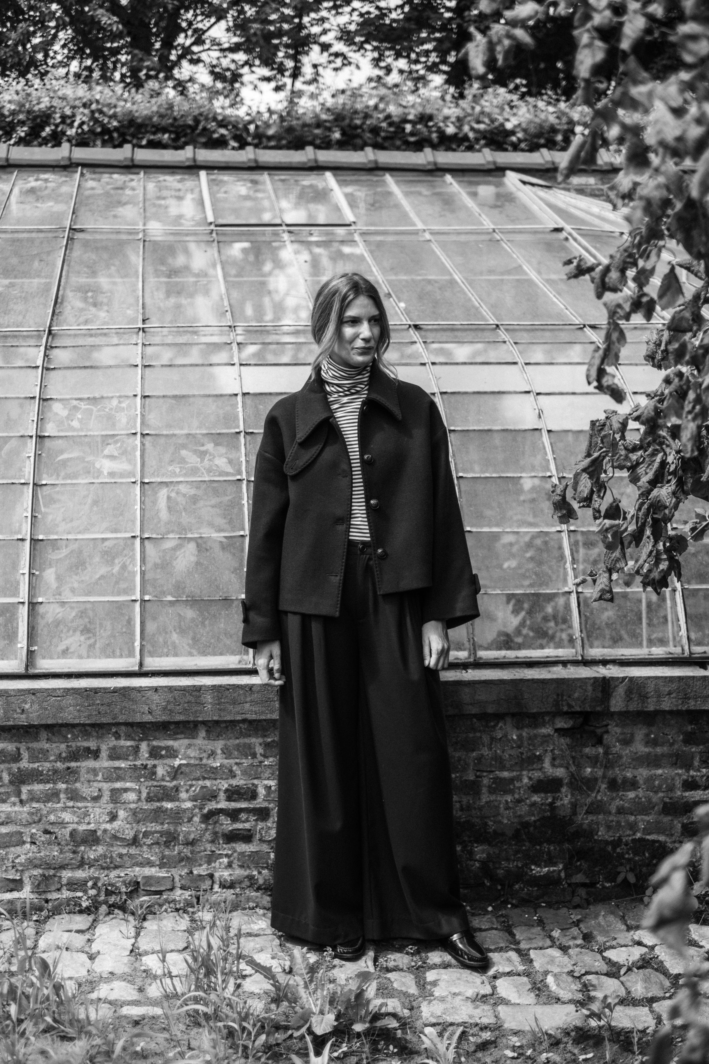 Mari short boxy woolen jacket Night Blue with collar